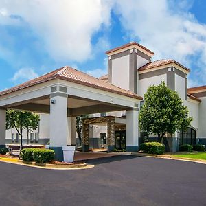 Clarion Pointe South Boston - Danville East